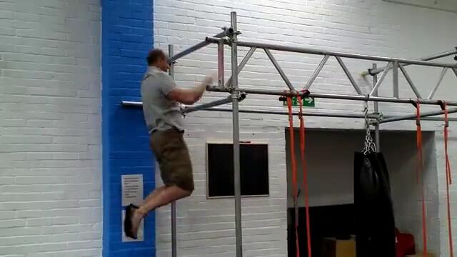10 suicide pull ups