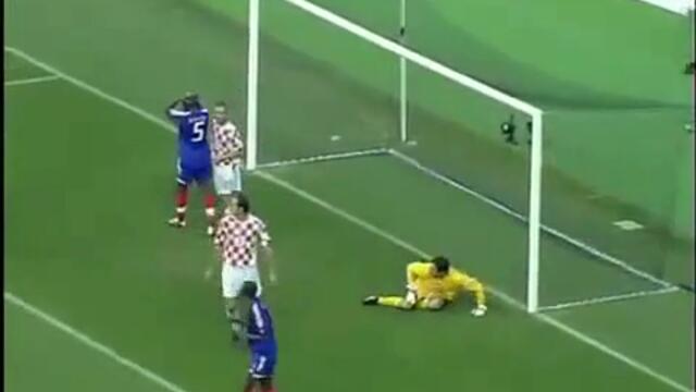 Невероятно отиграване на Зидан на Евро 2004 срещу Хърватия
