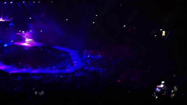 Лейди Гага Концерта в София 2012 г. -Lady Gaga - The Edge of Glory + amazing crowd (Live in Sofia)