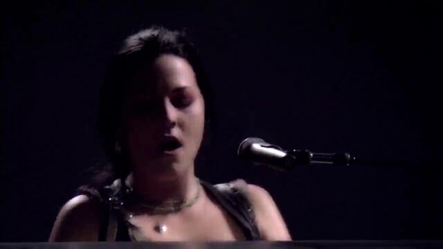 Evanescence - Thoughtless (Anywhere But Home)