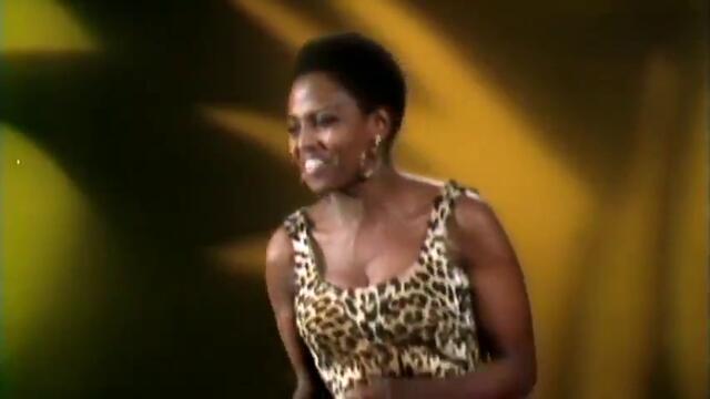 Мириам Макеба Live Video (Miriam Makeba) в 21 век