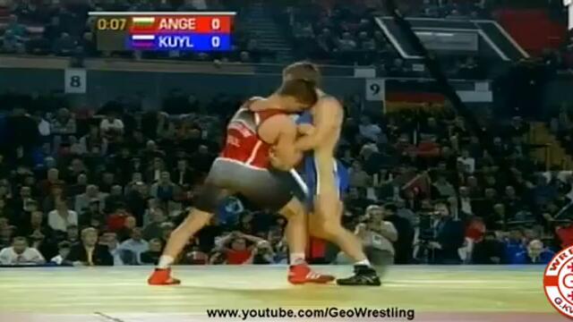 Иво Ангелов спечели първи златен медал за България от европейското първенство по борба в Тбилиси