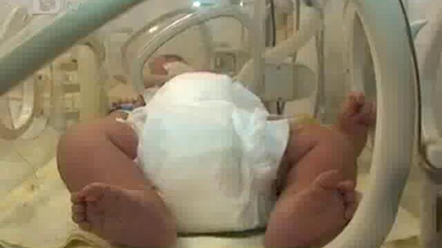 Рекорд! Най-голямото новородено бебе - Рекордите на България 17.07.2011