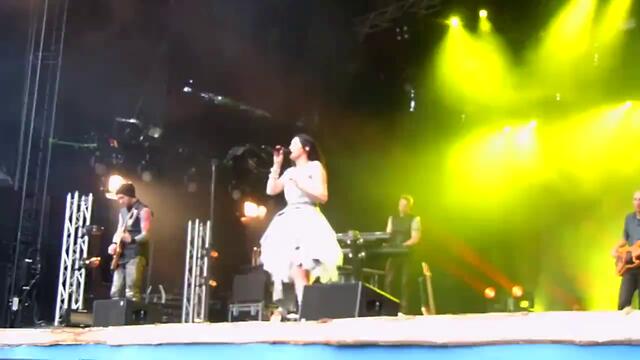 Within Temptation - Summertime Sadness [live 2013]
