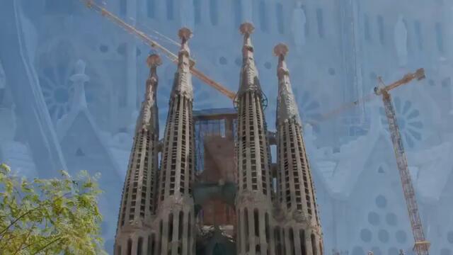 Антони Гауди (Antoni Gaudi) - La Sagrada Familia in Barcelona.