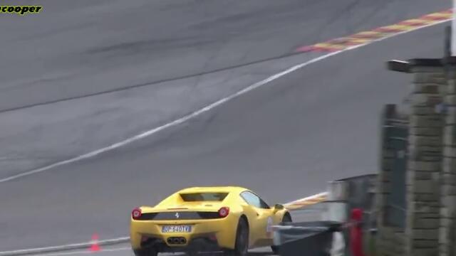 Ferrari 458 Spider на пистата