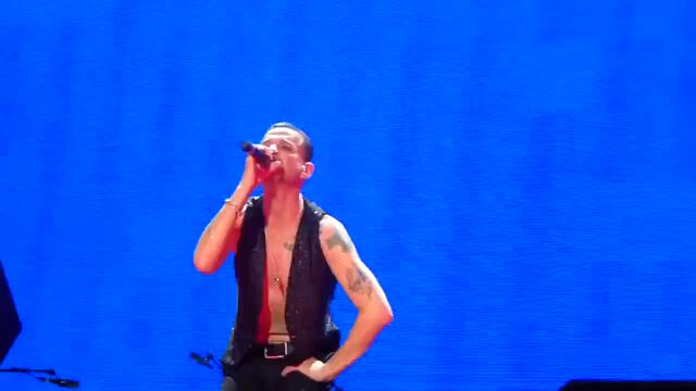 Depeche Mode - Personal Jesus [Sofia 12.05.2013]