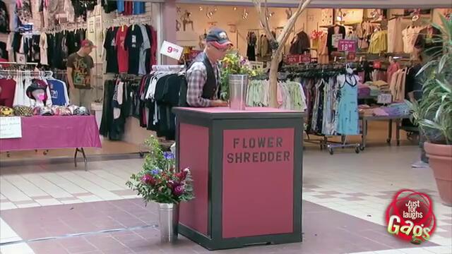 Скрита камера - Flower Shredder Prank