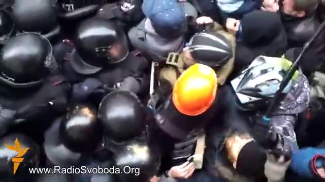 Как преминават протестите в Украйна