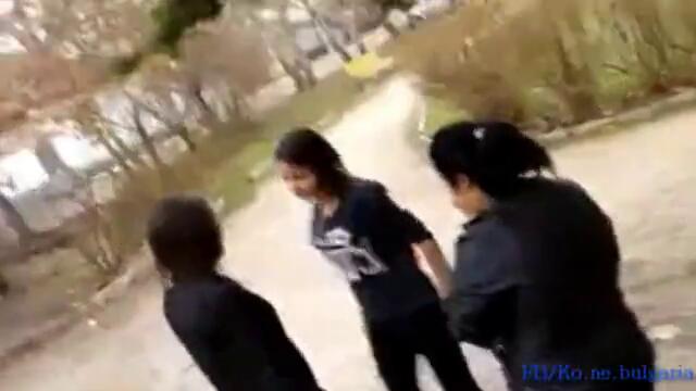 Оригинално видео, женския бой който взриви интернет!