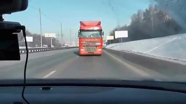 С пътна камера в Русия - изненада с камион