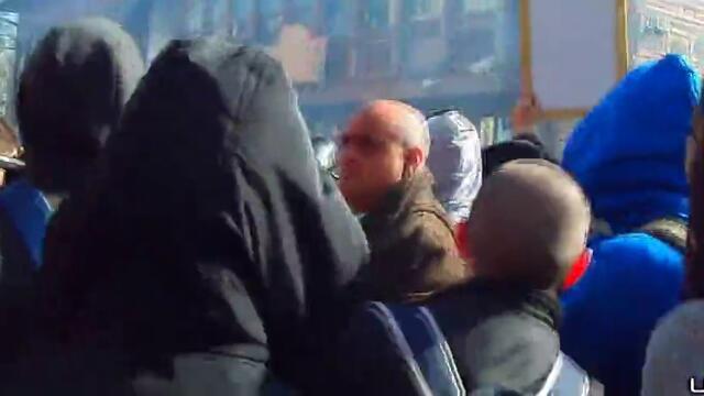 Протесестите в Пловдив 14.02.2014 / потрошването на Джамията