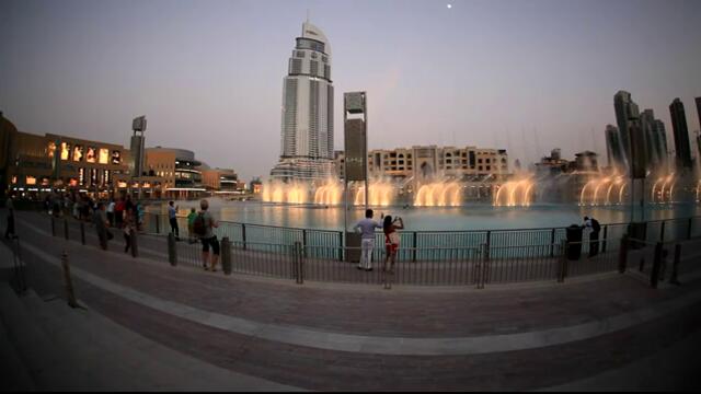 Привечер на фонтаните в Дубай