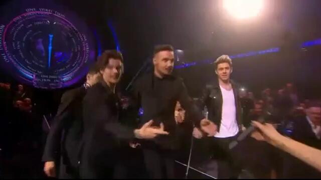 Хари бил в тоалетната докато печелят награда - One Direction Brit Awards 2014