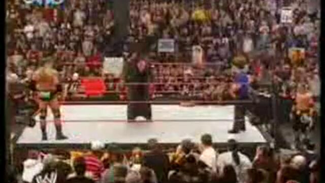 WWE Острието срещу Батиста срещу Гробаря ( Бг Аудио )