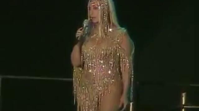 Cher - Love Hurts (Live in Providence)