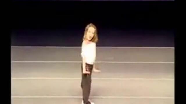 10 годишно момиче танцува hip - hop