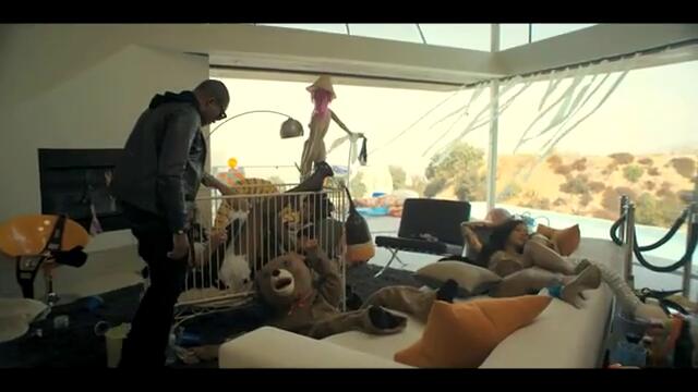 Taio Cruz ft. Flo Rida- Hangover (HD)(Official Video)