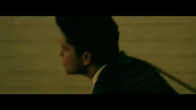 Bruno Mars - Grenade [Official Music Video]