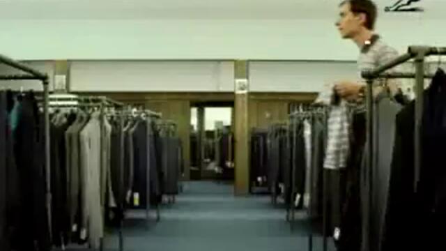 Please identify the music from this advert commercial advertisment MSN hanging Room