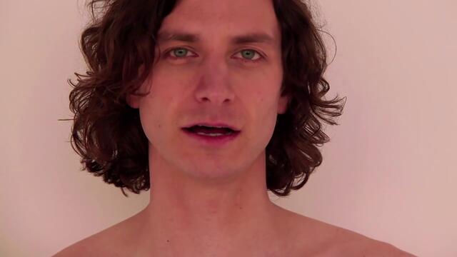 Gotye-+Somebody+That+I+Used+To+Know+(feat.+Kimbra)-+official+film+clip+(HD)