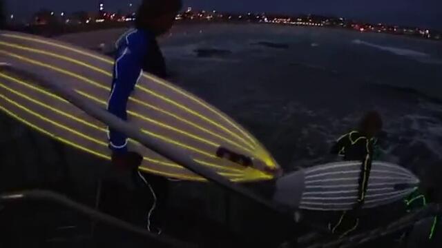 Neon Surfing