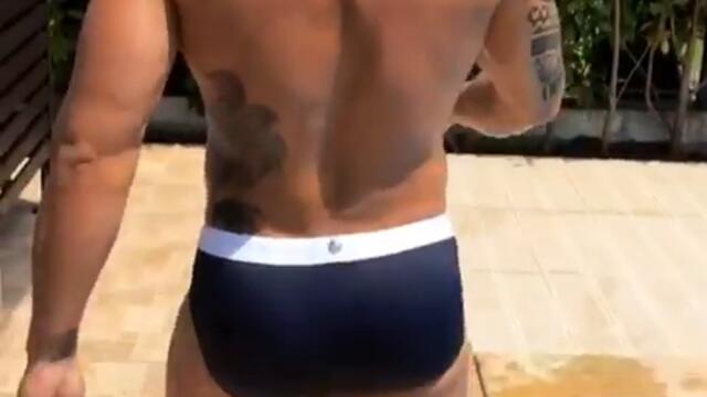 ГАЛИН - Бански в басейн Официално видео ХИТ