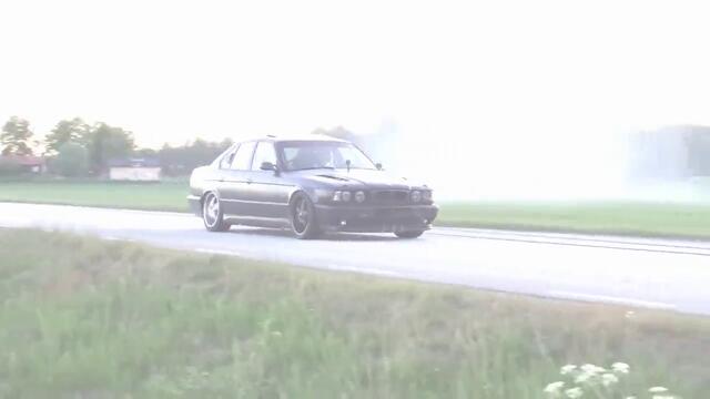 BMW M5 TURBO