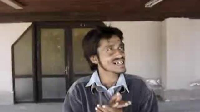 Щурият мелихан пее циганска песен -СМЯХ