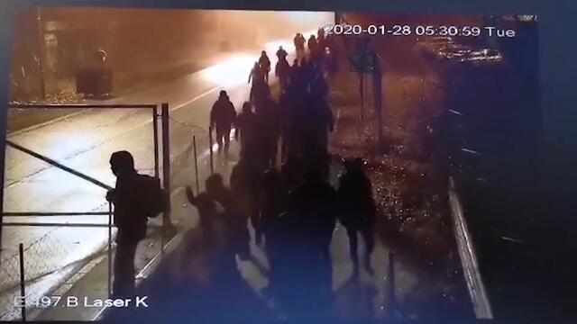 БРАВО! Унгарски граничари откриха огън по мигранти!- 28.1.2020