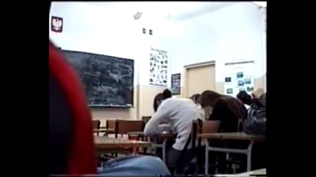 Гол Призрак Нахлува В Клас