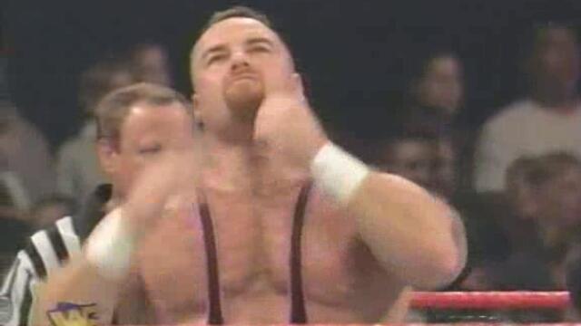 WWF: Джим "Наковалнята" Найдхарт срещу "Ледения" Стив Остин