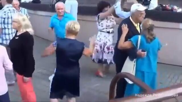 Муж и жена,   одна сатана!  Поюморим!