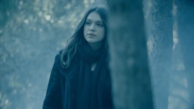 Tania Breazou - O Kosmos Mou -  Official Video Clip