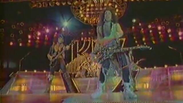 Kiss - Thrills In The Night