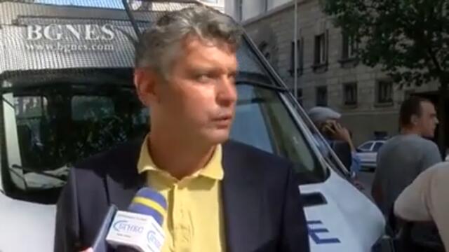 Майки от системата ни убива: Не искаме да преговаряме с Борисов