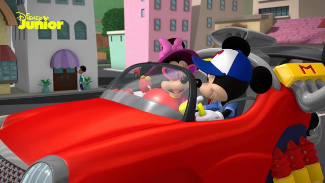 Mickey Mouse Mixed Up Adventures | شاحنة ميكي العملاقة 🚚 | ديزني جونيور العربية