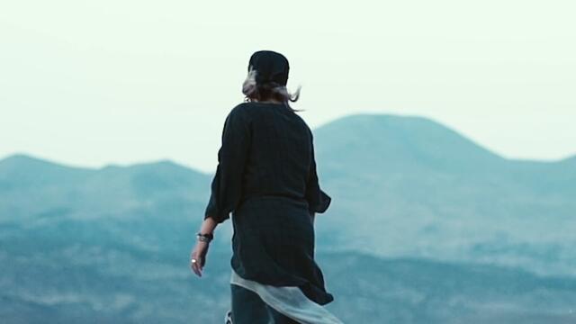 Ayben - Yeniden (Official Video)