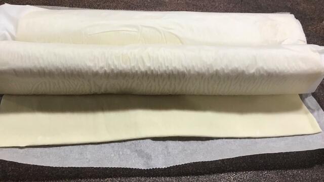 Банички пухкави с невероятно вкусен пълнеж- бързо и лесно / Слойки с обалденной начинкой - быстрые!
