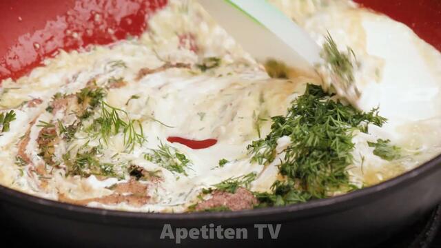 Ще забравите за други рецепти за паста– страхота паста от пилешко мясо със сос от заквасена сметана!