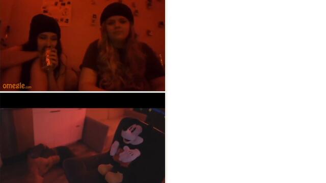 MICKEY MOUSE KIDNAPS SPIDERMAN (Omegle Prank)