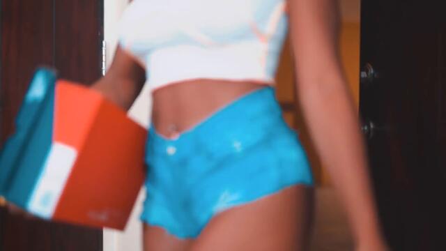 IWaata - Put It Een (Official Video)