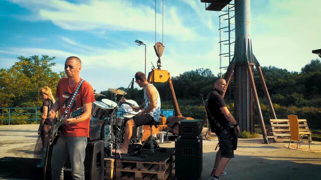 INDUSTRIJSKI KOMBINAT - Sistem (OFFICIAL VIDEO)