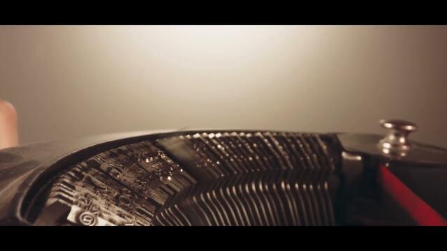 Crvena jabuka feat. Josip Pejaković - Tvrđava (Official video)