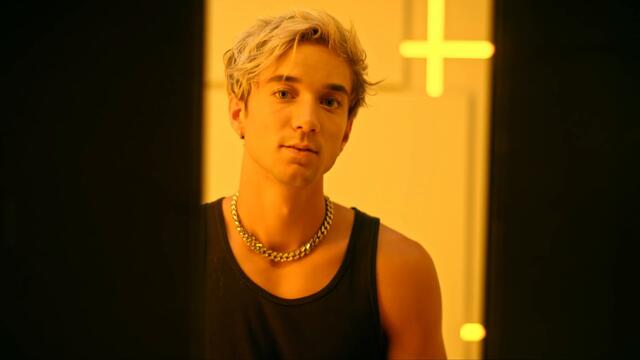 Why Don't We - Fallin' [Official Music Video]