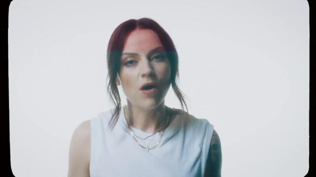 Amy Macdonald - Crazy Shade of Blue (Official Video)