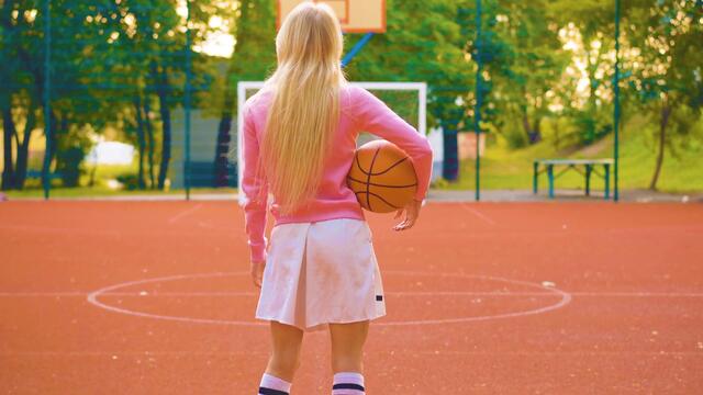 8UBBLES - Run It Baq (Official Music Video)