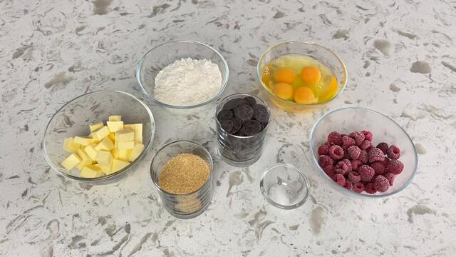 БРАУНИ-ЧИЗКЕЙК с ягодами🍰🍒Такого мы еще не готовили😃 ДВА ДЕСЕРТА В ОДНОМ от Лизы Глинской😉