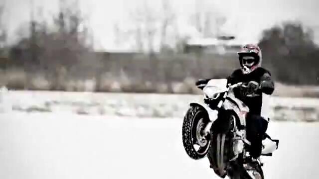 С мотор на лед