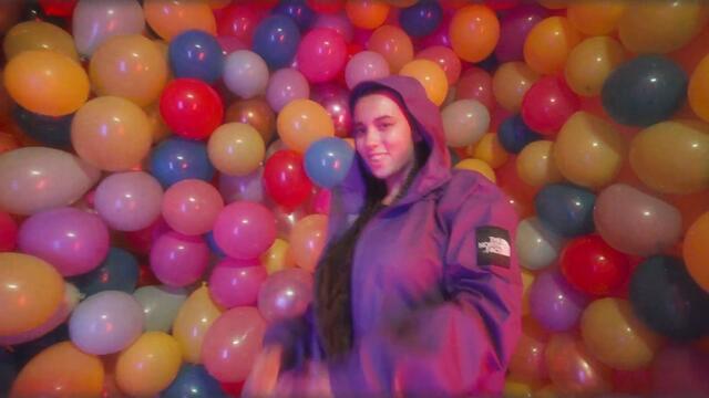 Mom4eto - iLegal  [ Official Video ]